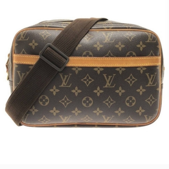 Louis Vuitton Reporter crossbody Bag. - Picture 2 of 14